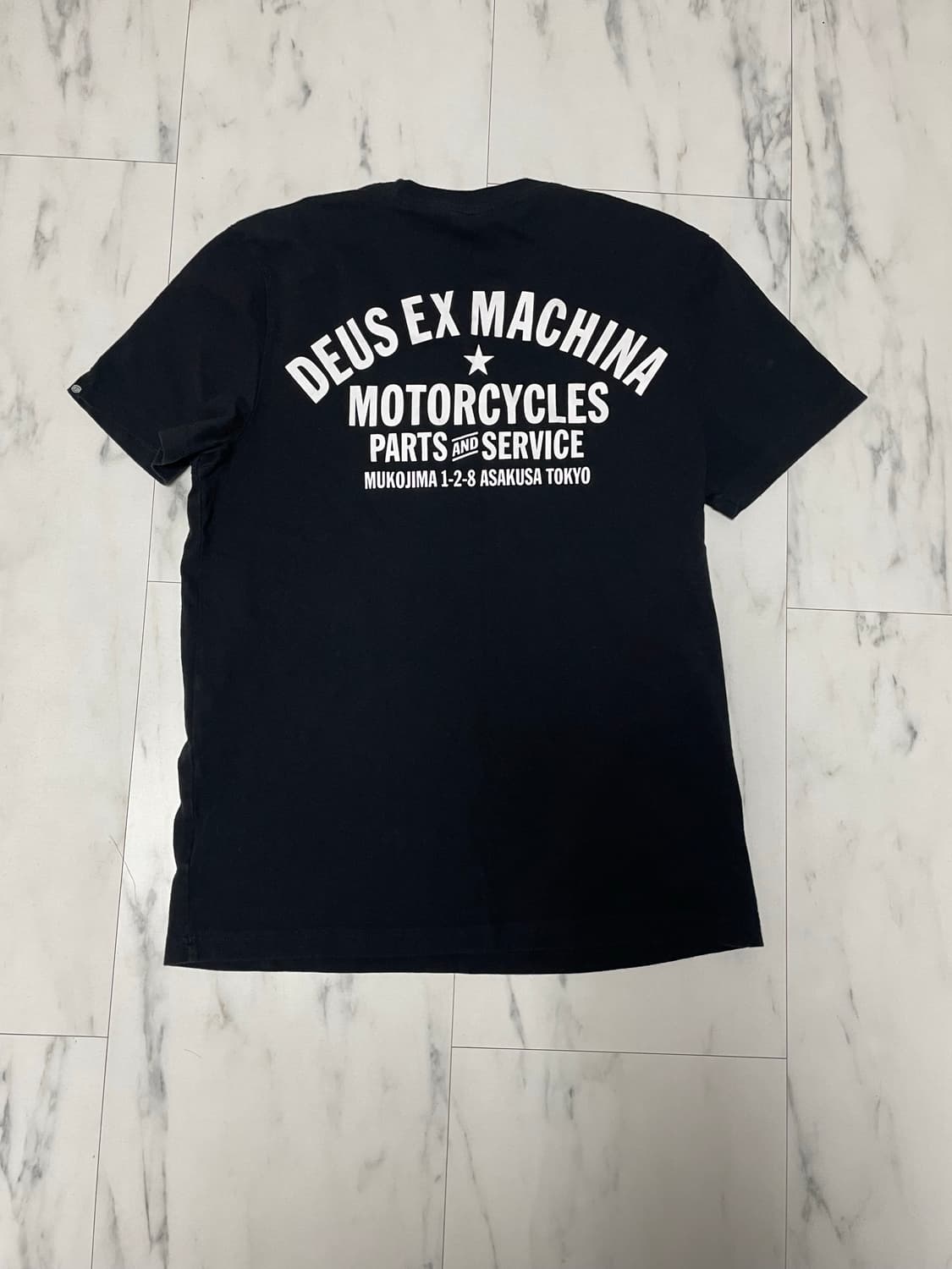 데우스 엑스 마키나 도쿄 어드레스 상품이미지2