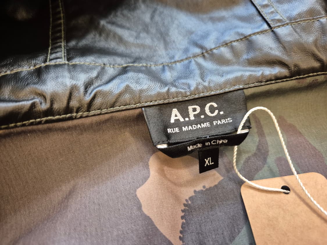 A.P.C 오버사이즈 유틸리티 카모 자켓 상품이미지9