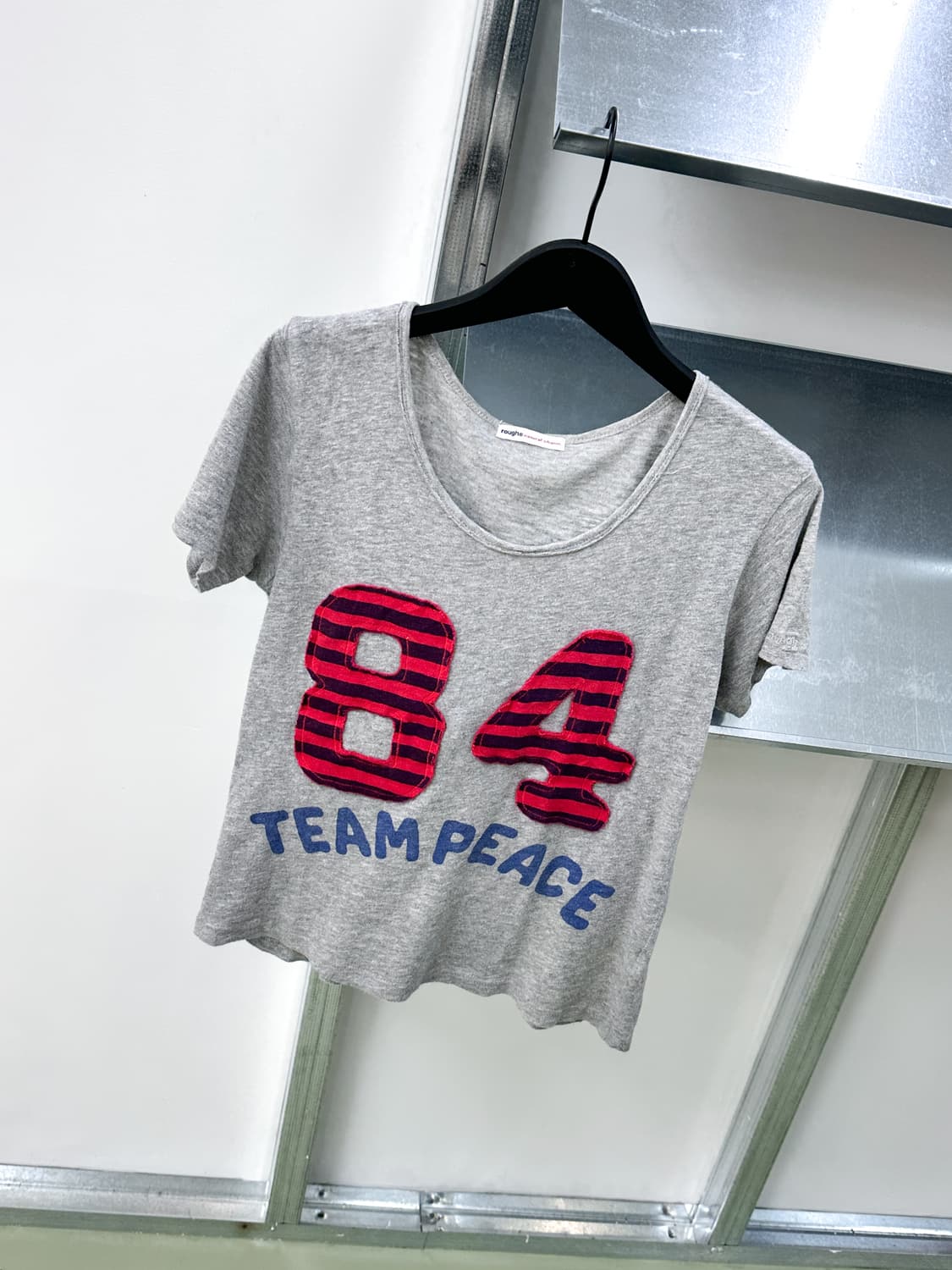 84 gray u neck t shirt 상품이미지3