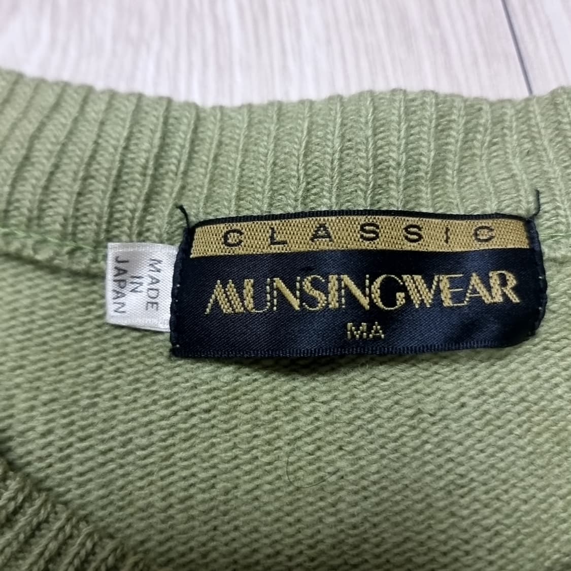 메이드인제팬 먼씽 Munsingwear 올리브색 패턴 니트(100) 상품이미지3