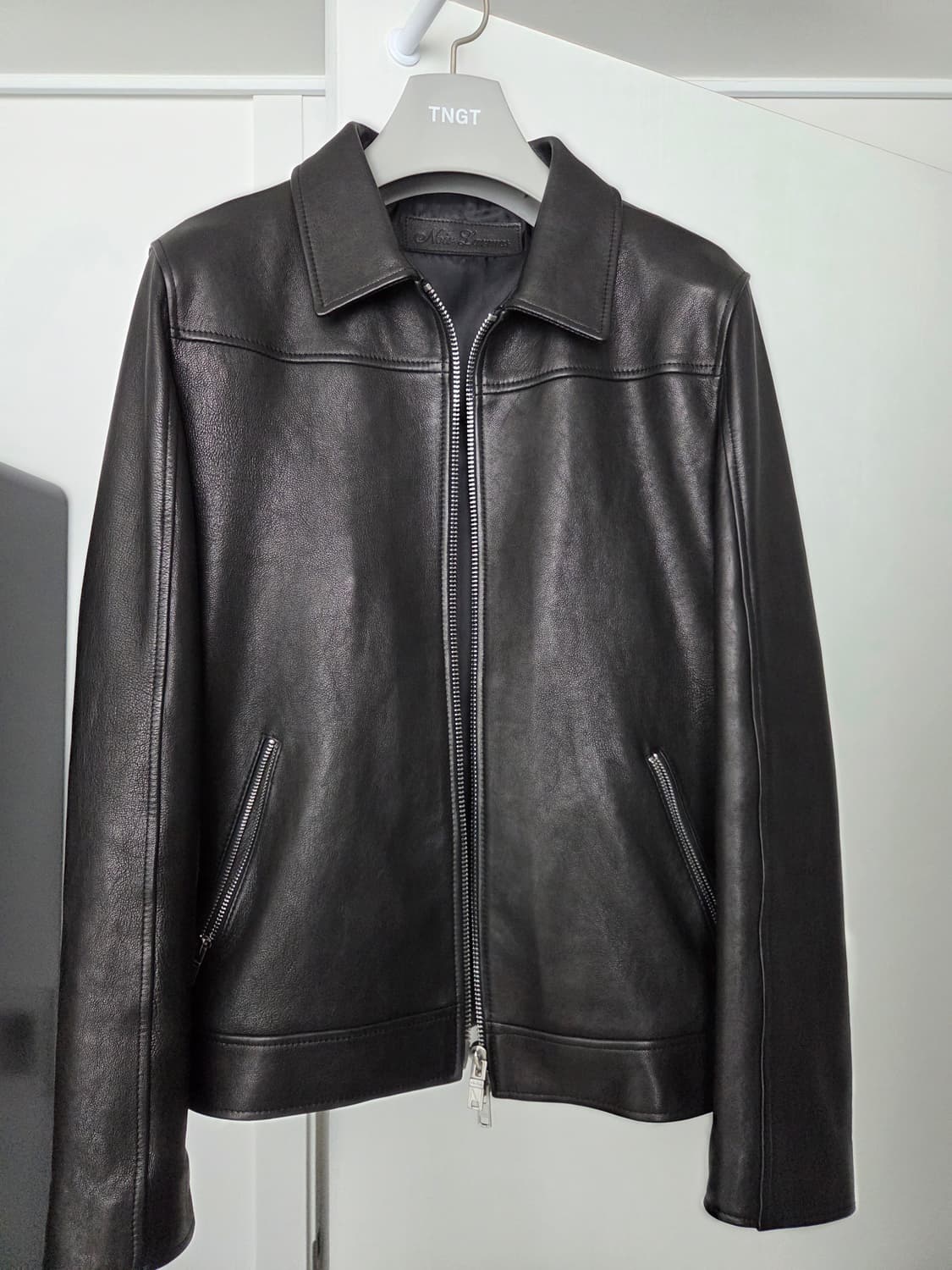 느와르라르메스 스탠다드 가죽자켓 44 사이즈 판매합니다 상품이미지1