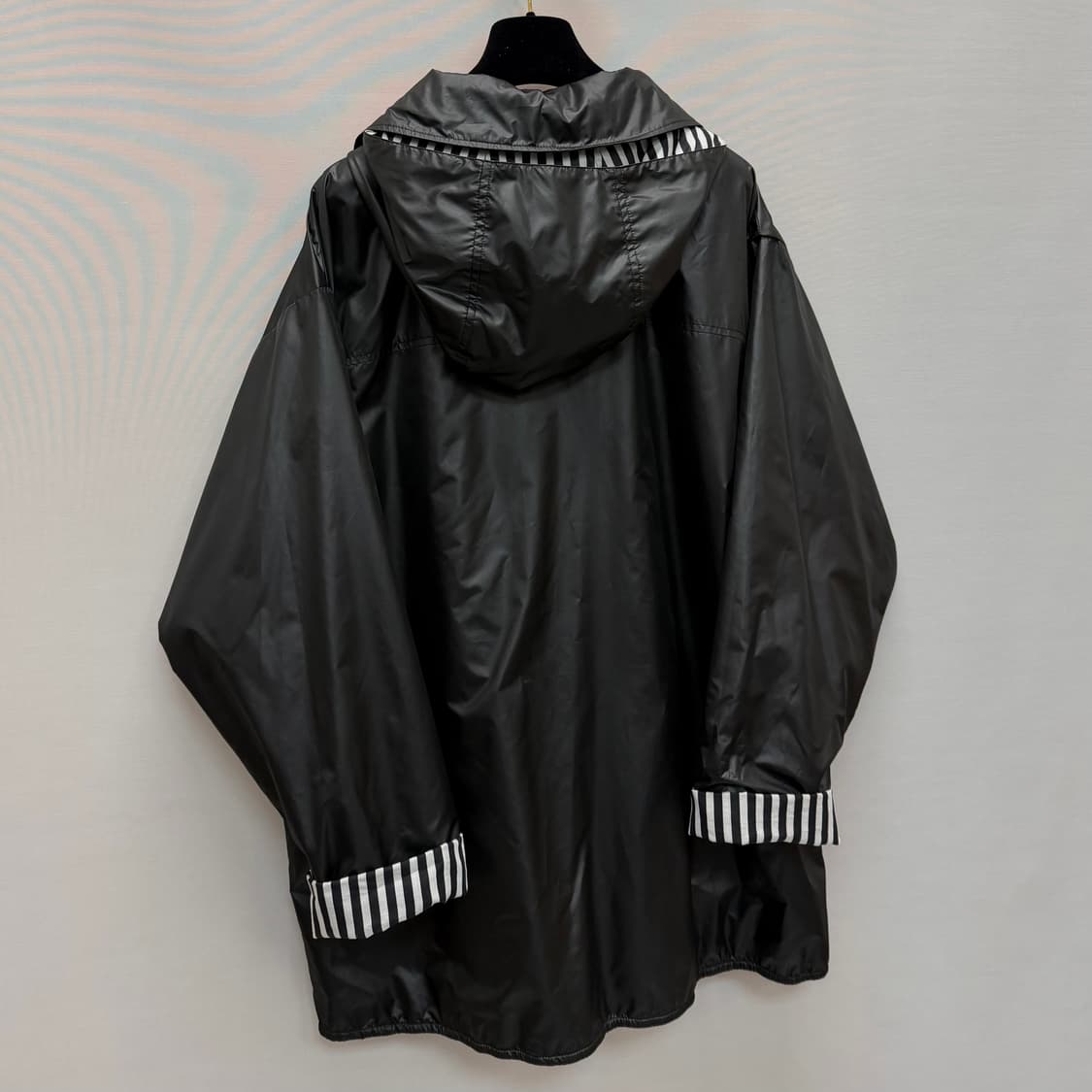 샤넬 블랙 나일론 코코 비치 쉘 파카 재킷( 여성 오버핏 ) 상품이미지6