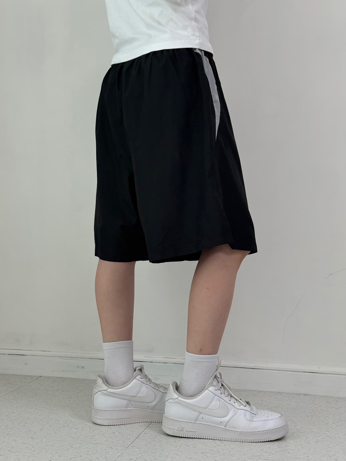 나이키 블랙 와이드 반바지 상품이미지3