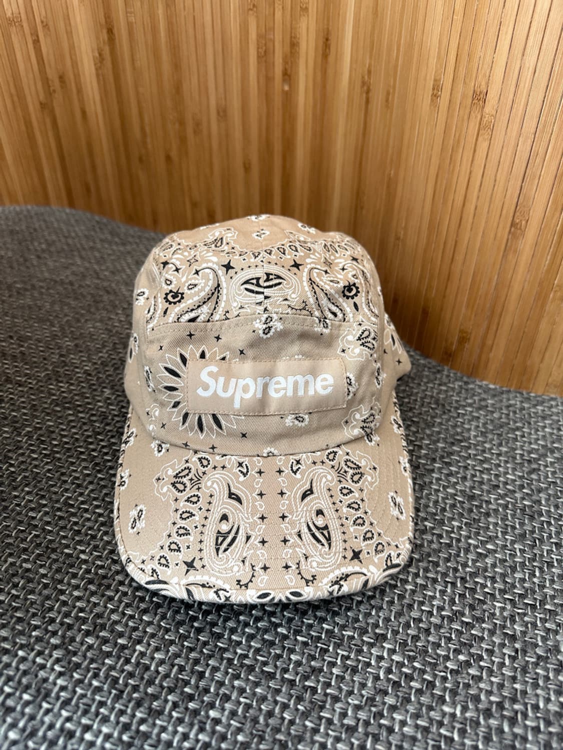 슈프림 페이즐리 반다나 캠프캡 상품이미지1