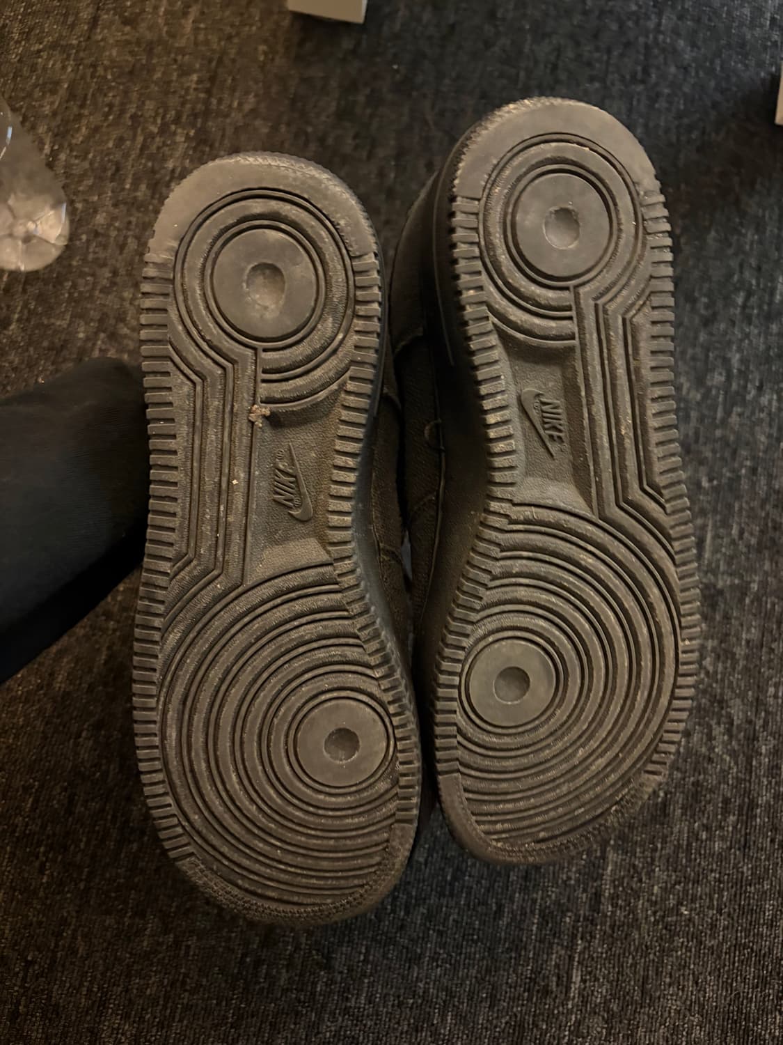 나이키 스투시 에어포스 1 로우 블랙 270 상품이미지4