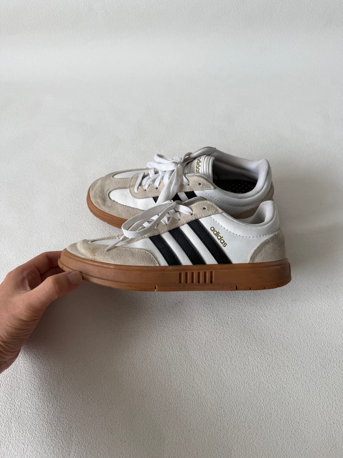 [235]아디다스(adidas) 스니커즈 상품이미지1