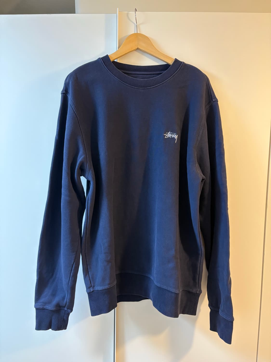 L) stussy 스투시 스탁 로고 맨투맨 네이비 상품이미지2