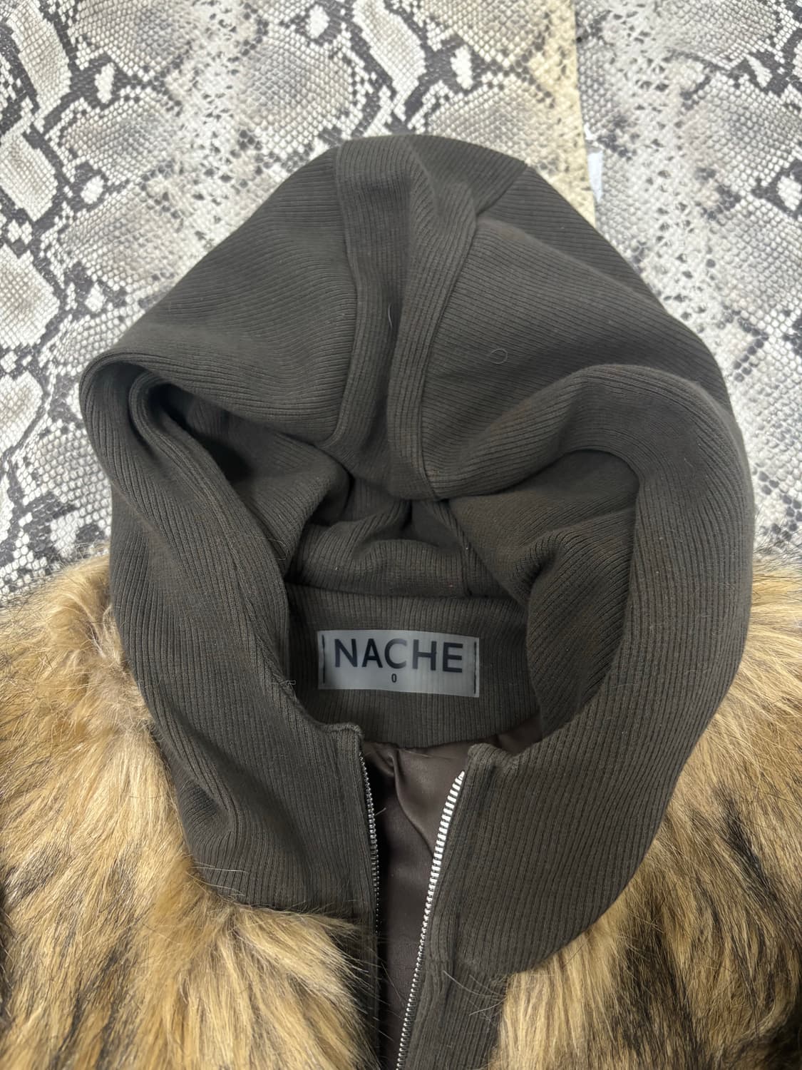 [NACHE]24FW Hoodie Crop Fur Jacket Khaki 상품이미지8