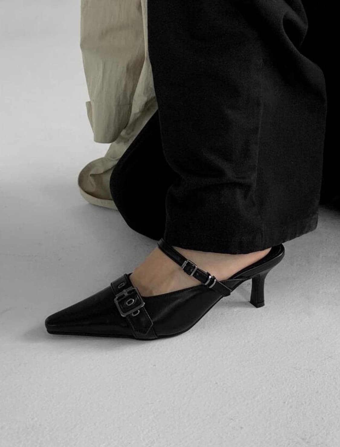스틸레토 버클 뮬 상품이미지1