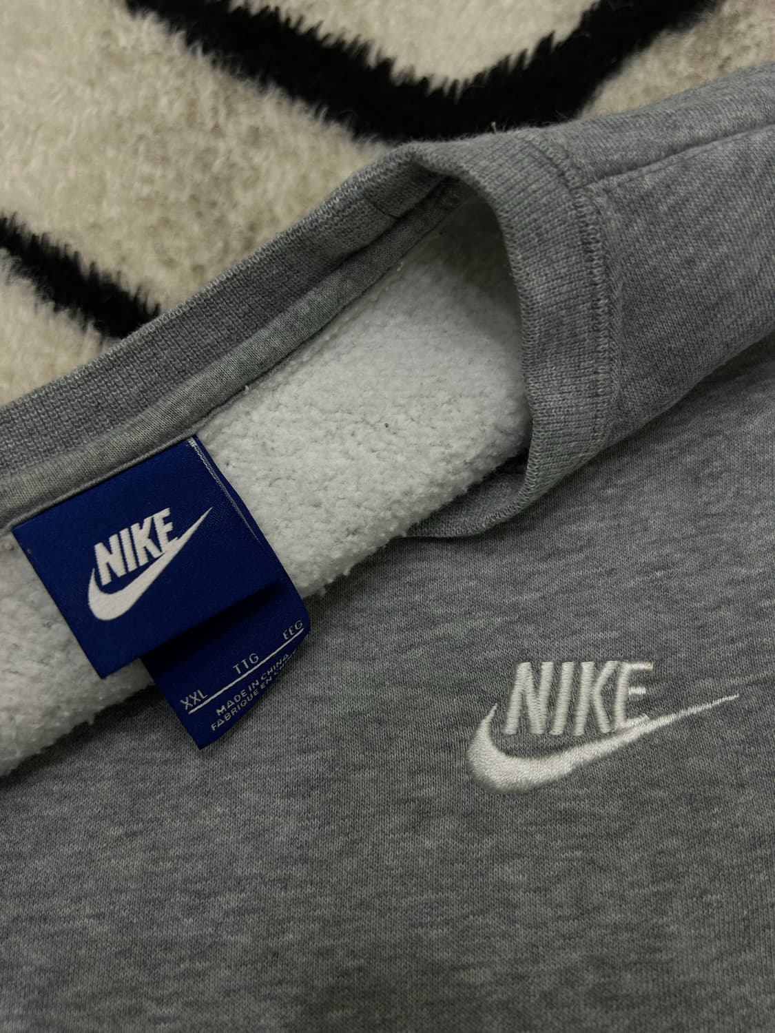 [2XL]나이키 자수로고 맨투맨/그레이/기모 상품이미지5