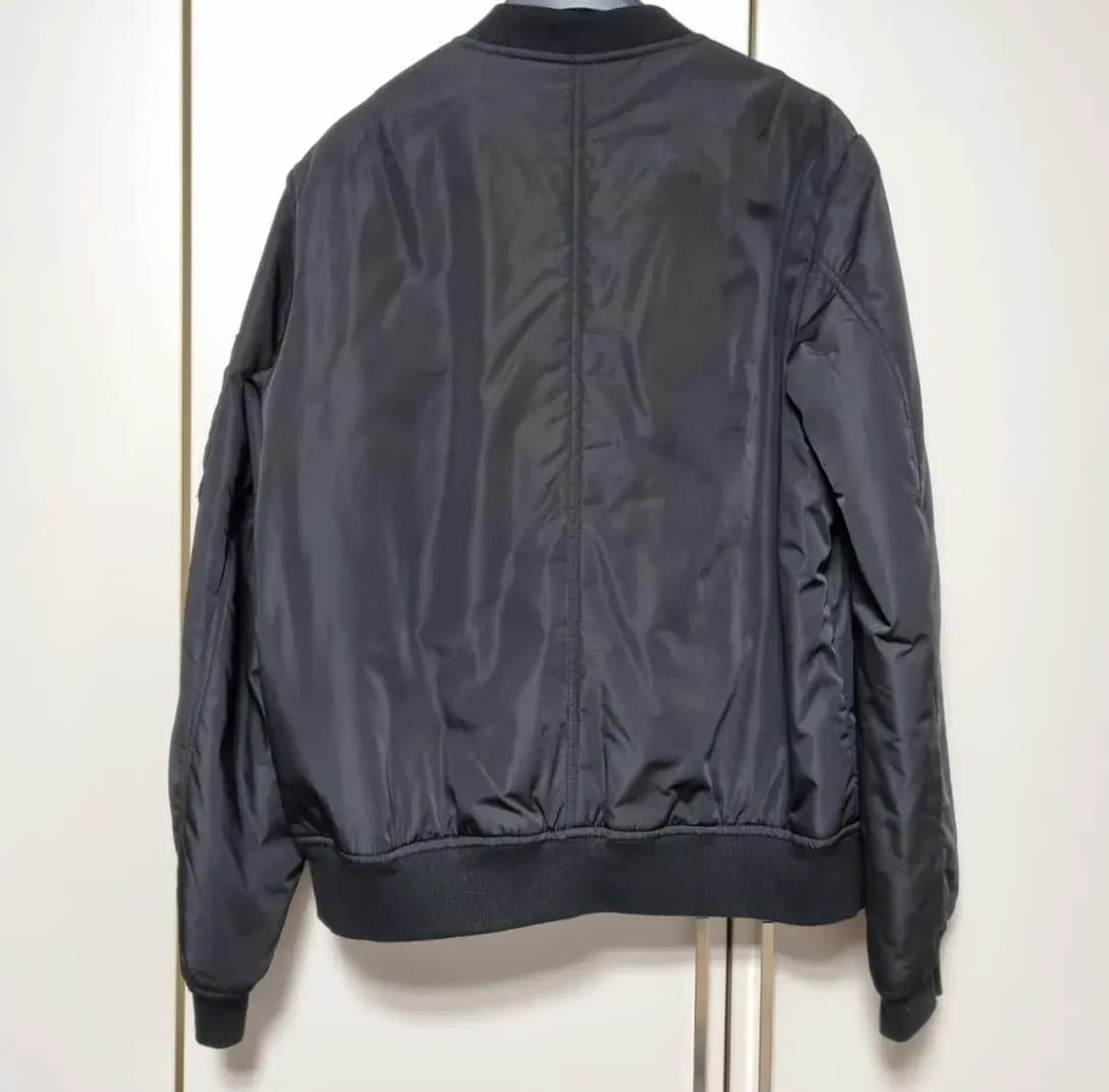 earth music&ecology 얇은 여성 패딩 봄버 L 사이즈 상품이미지3