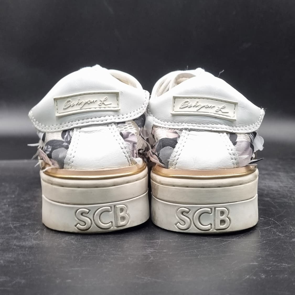 슈콤마보니 플라워에이프릴 스니커즈245 상품이미지4