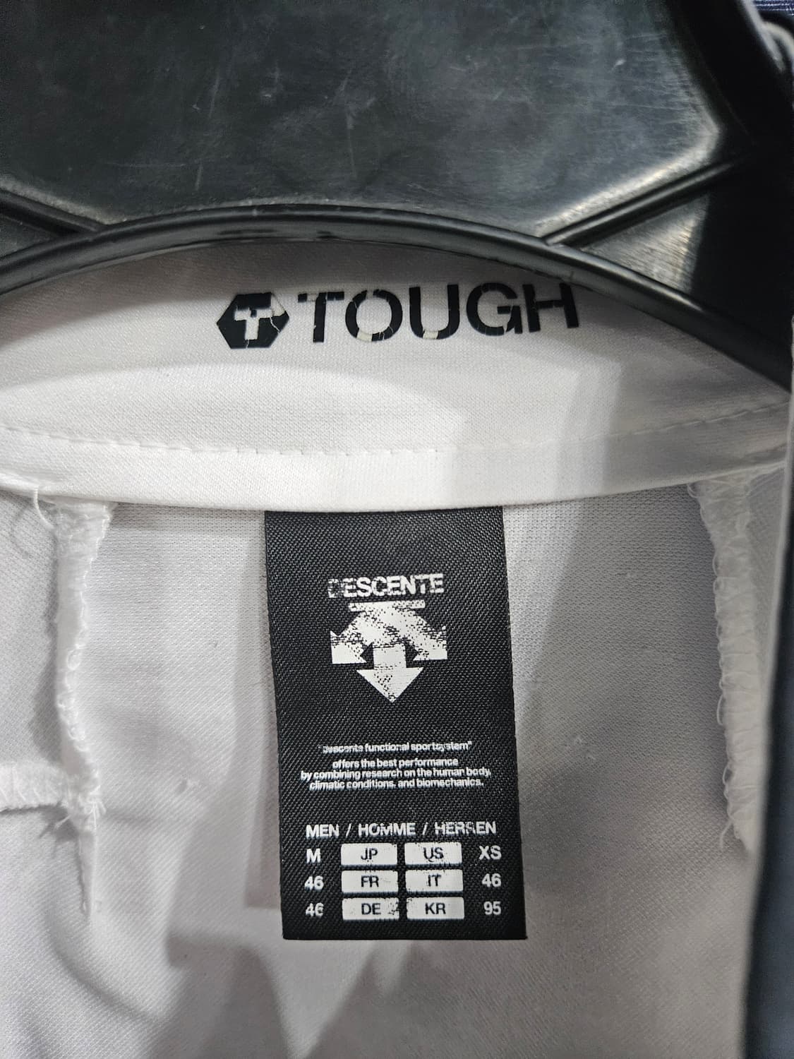 데상트 화이트 남성 슬림핏 95 집업자켓  상품이미지3