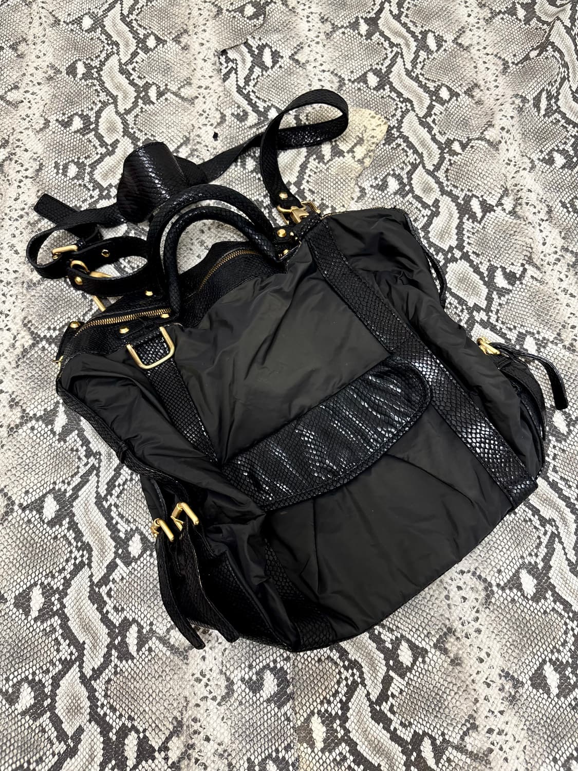“Vintage” V-Kei Mood Python Leather Det 상품이미지1