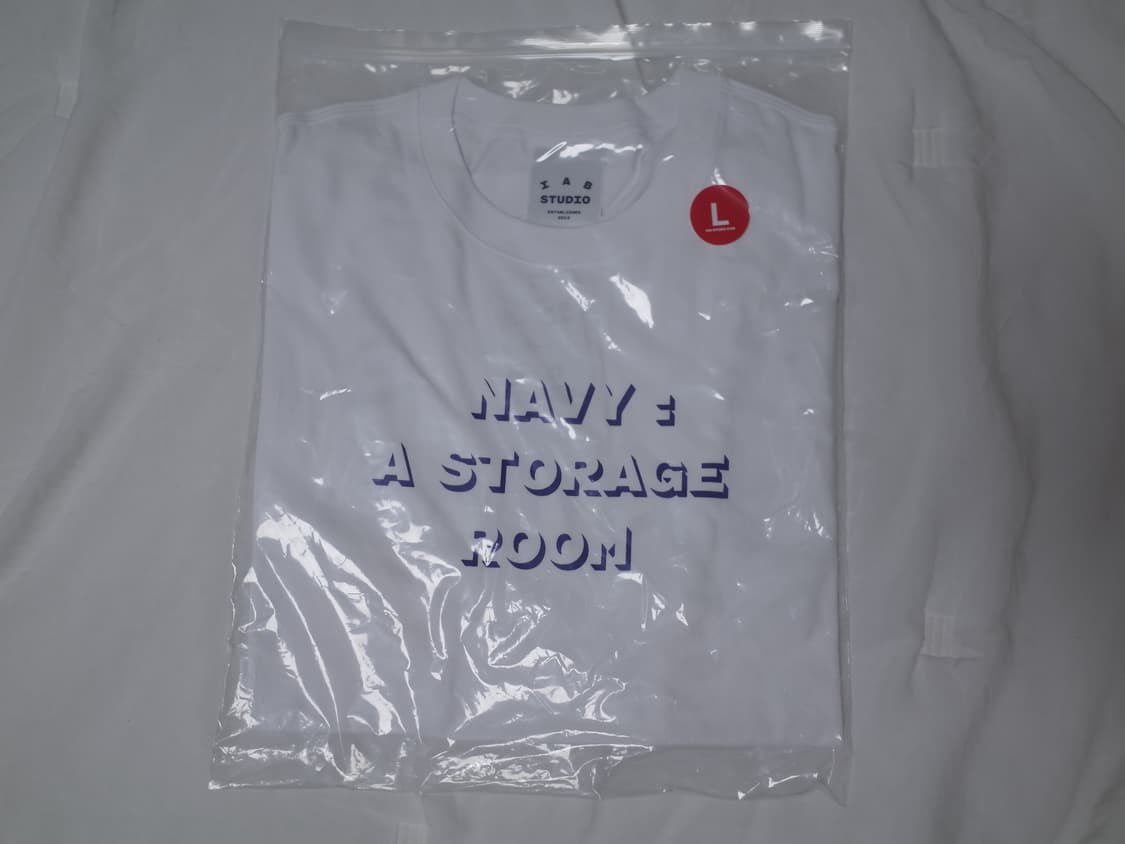 [L] 아이앱 스튜디오 스토어 익스클루시브 스토리지 룸 티셔츠 화이트 상품이미지2