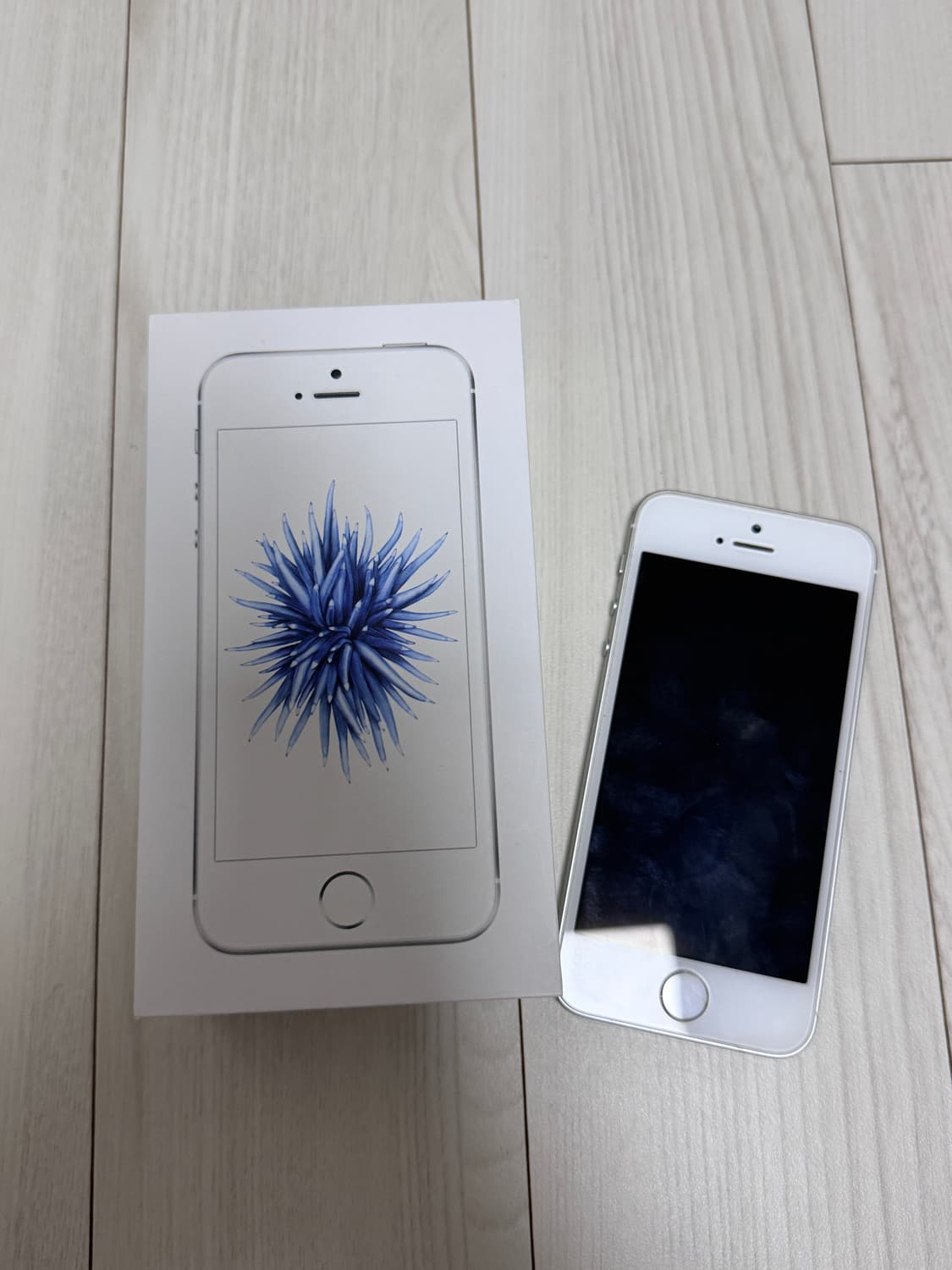 아이폰 se1 상품이미지1