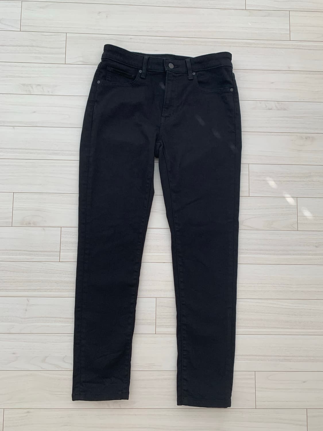 유니클로 울트라스트레치 스키니 진 팬츠 블랙진 상품이미지2