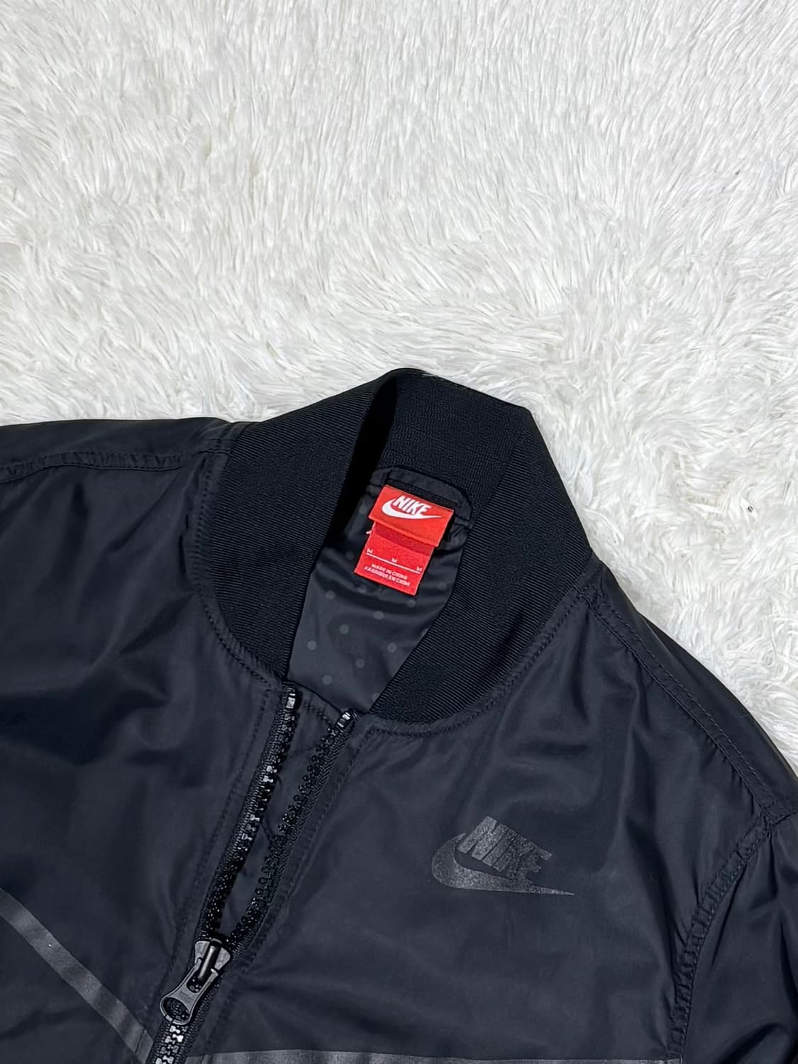 나이키 블랙 스우시 자켓 상품이미지4