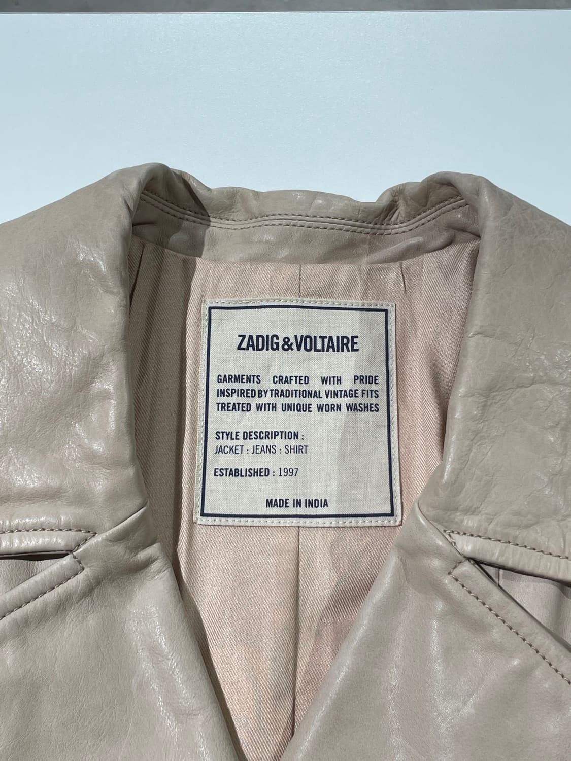 쟈딕 앤 볼테르 라이트 베이지 엘보패치 카우레더 코트 상품이미지7