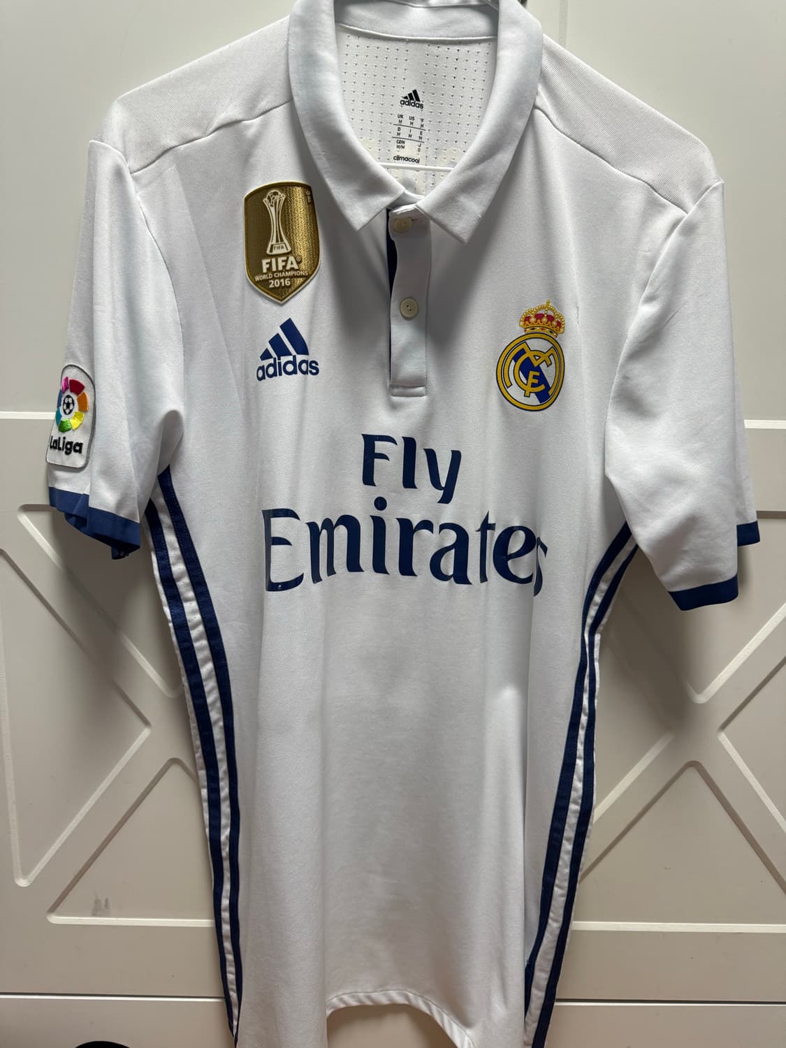 16-17 레알 마드리드 어센틱 모드리치 유니폼 상품이미지1