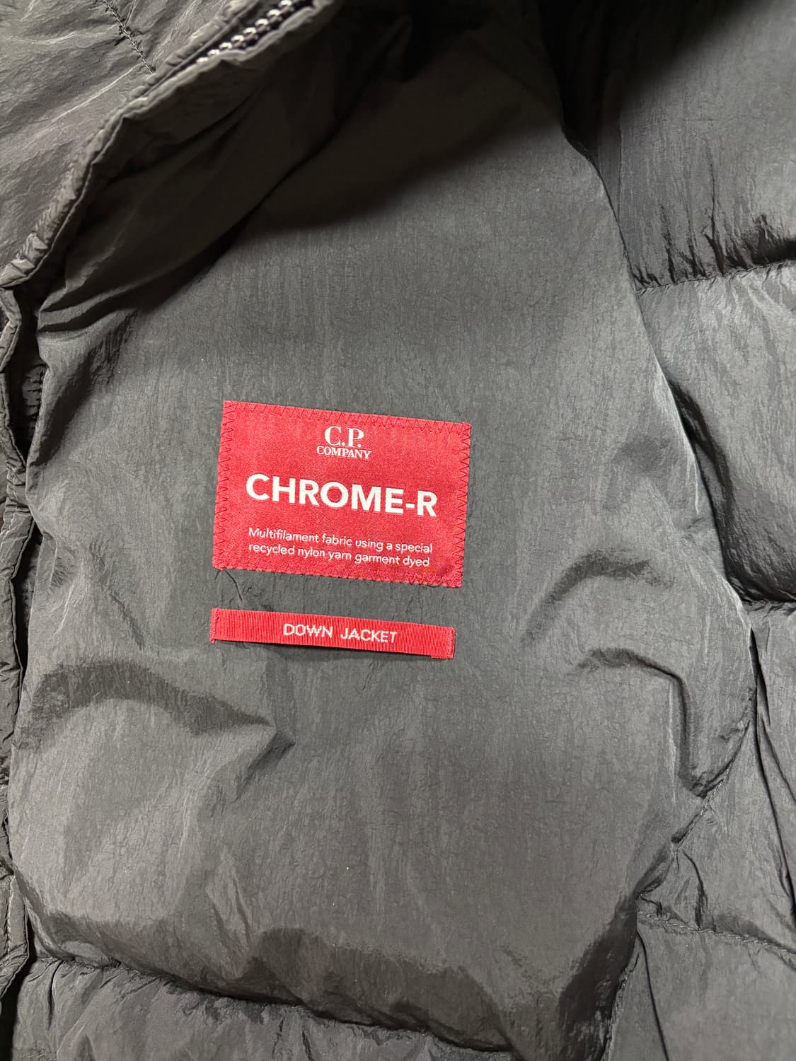 CP컴퍼니 고글 에코 크롬 R 패딩 L 상품이미지4