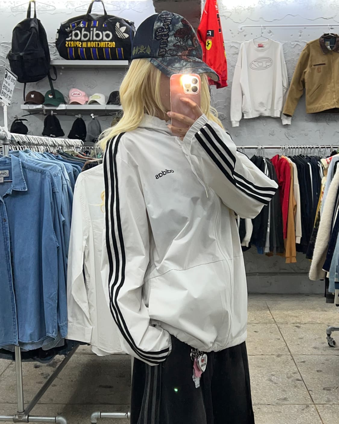 착샷O 아디다스 흰검 바람막이 상품이미지5