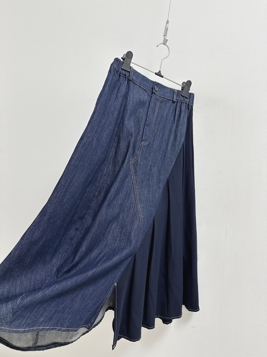 더일마 데님 텍스쳐 블록 스커트 상품이미지3