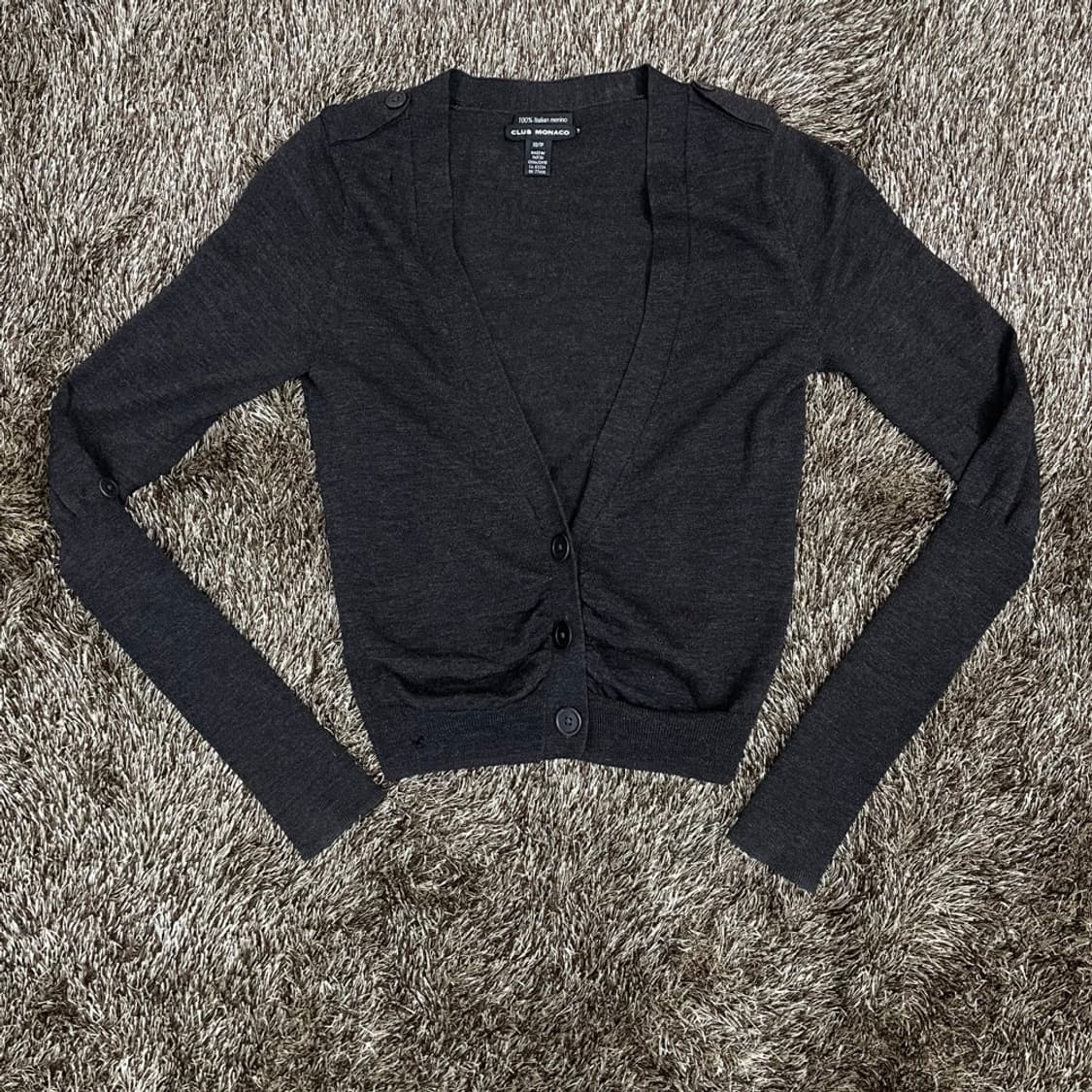 클럽모나코 차콜 메리노울 버튼업 크롭 가디건  XS 상품이미지1