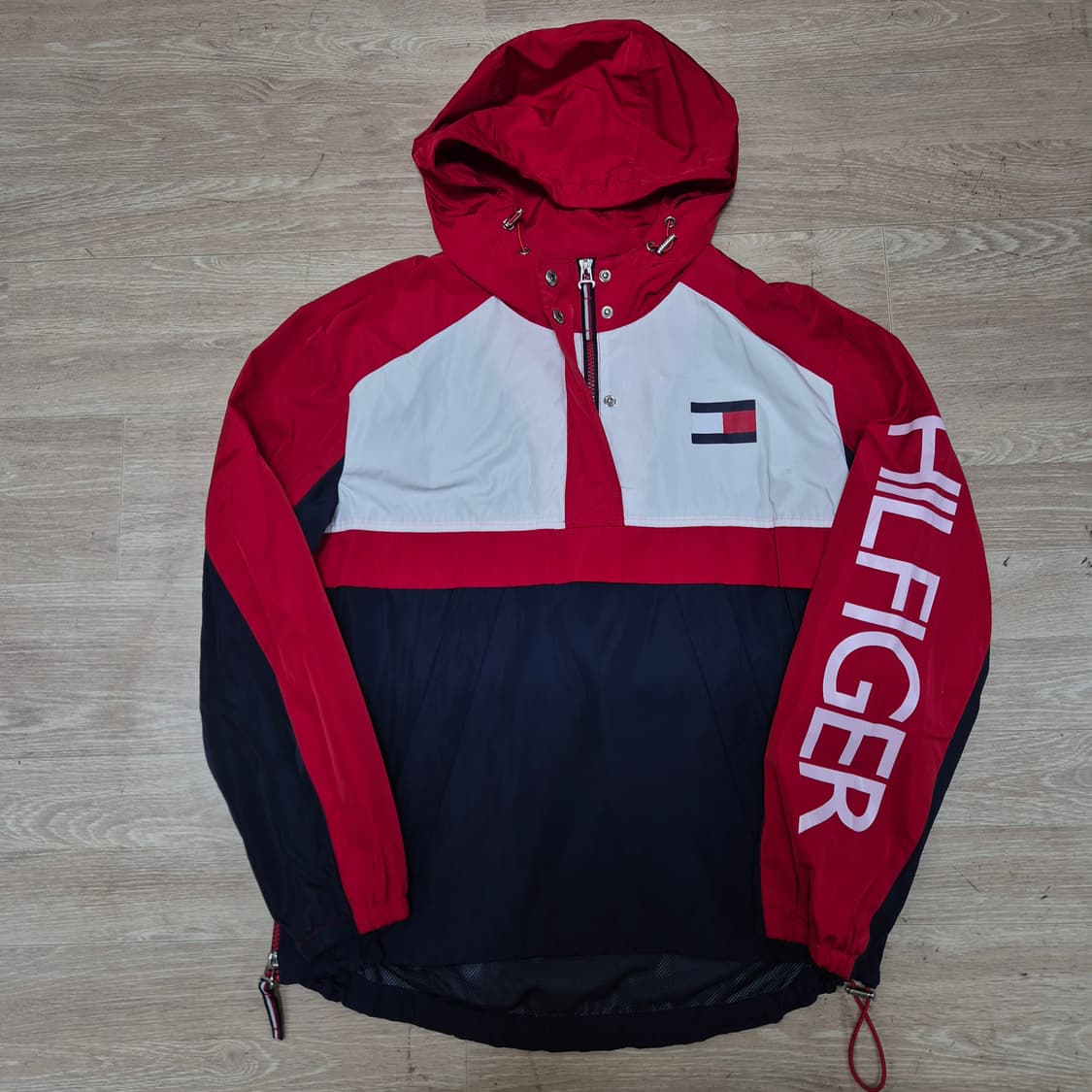 타미힐피거 빅로고 사이드 레터링 아노락 후드 바람막이 XS(85) 상품이미지1