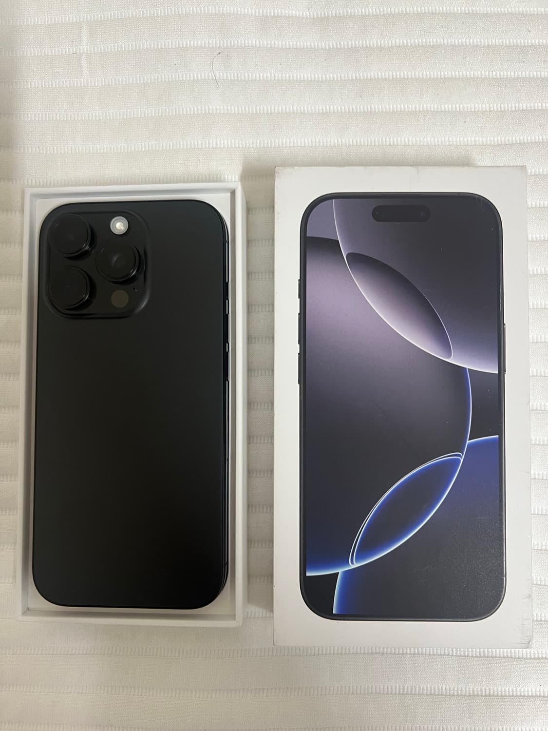 아이폰 16프로 256기가 블랙 새제품급 사이클수0 상품이미지1