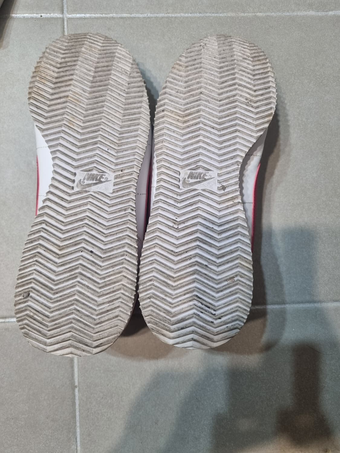 나이키 코르테즈 흰빨 운동화 270 상품이미지3