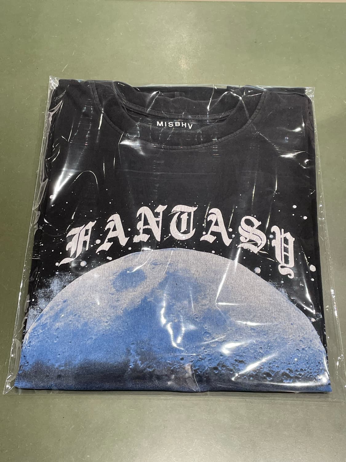 미스비헤이브 판타지 문 그래픽 티셔츠 상품이미지5