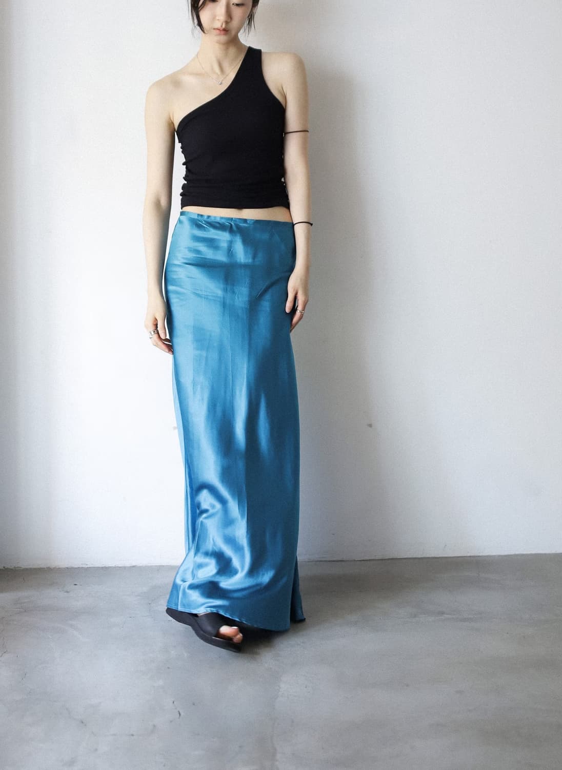 Baserange dydine fitted skirt 상품이미지3