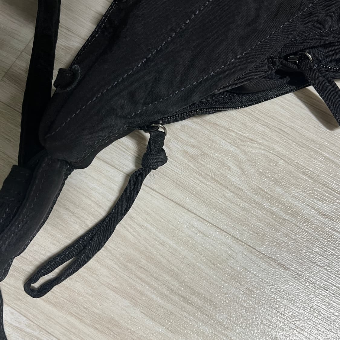 르메르 스몰 게임백 블랙 상품이미지2