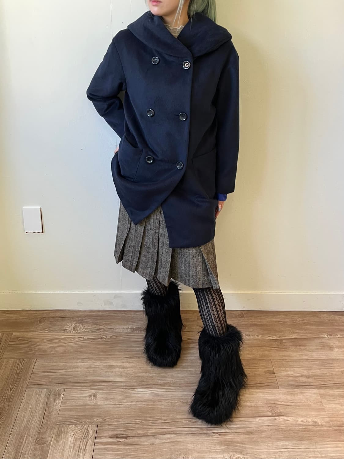 HK WORKS LONDON 네이비 프릴 후드 캐시미어코트 상품이미지5