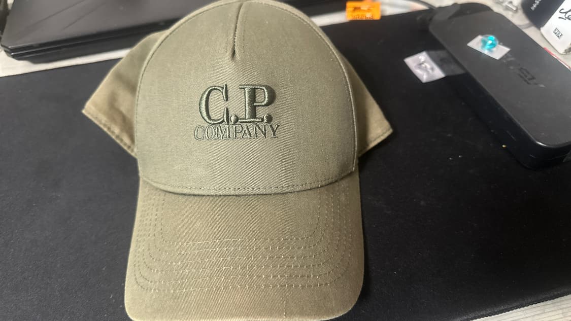 Cp컴퍼니 고글 볼캡 카키색 상품이미지1