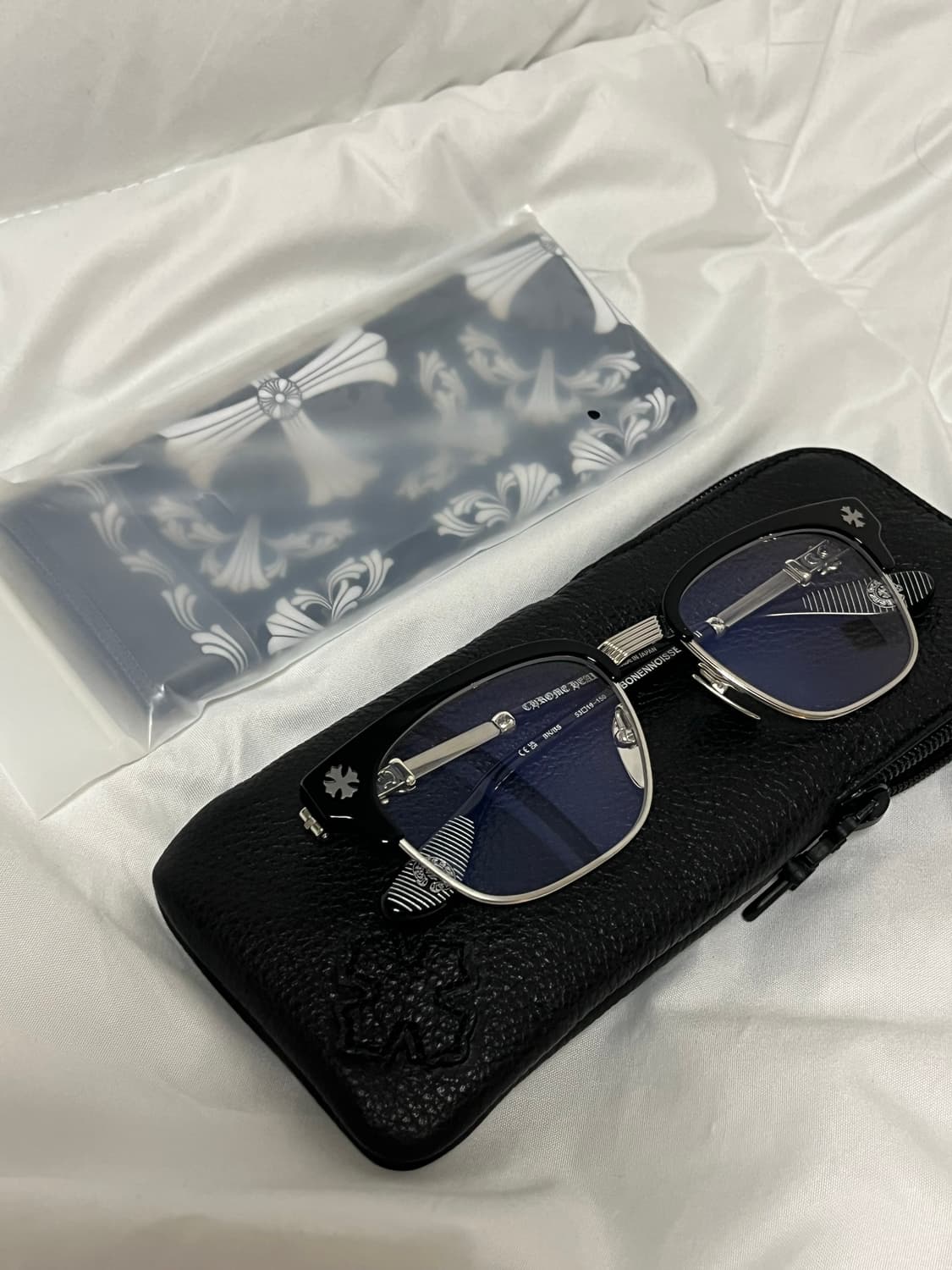 크롬하츠 보이넨노이슈어2 블랙실버 팝니다 상품이미지1