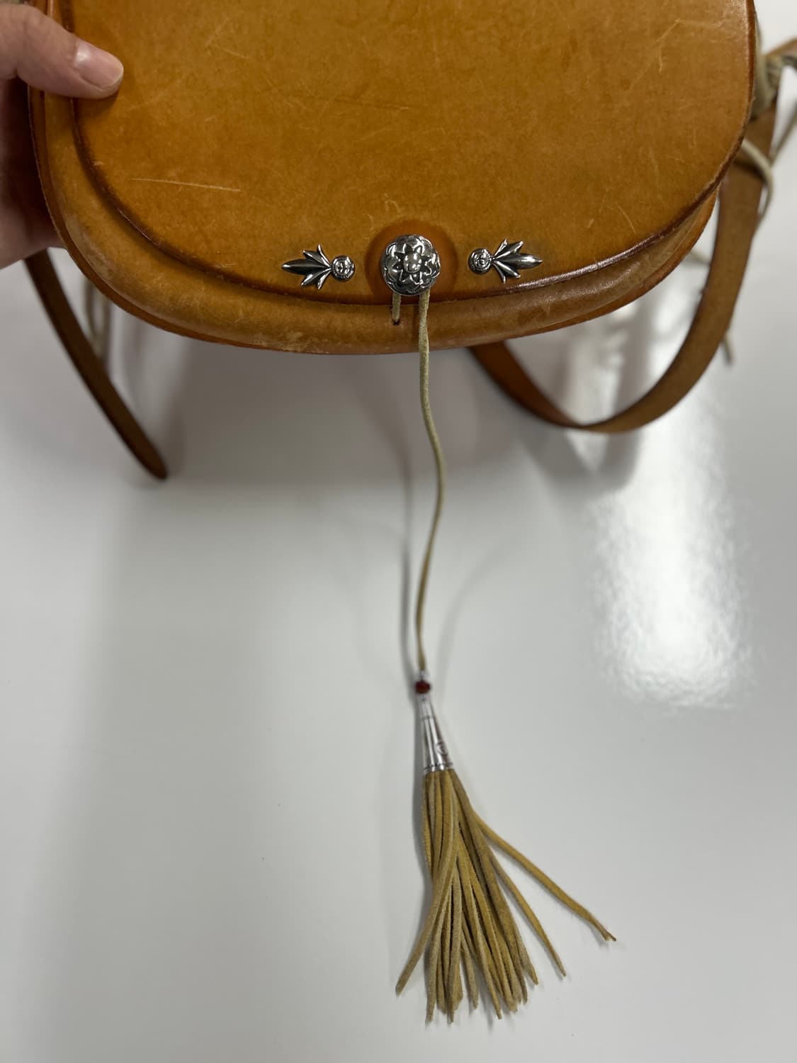 goros 고로스 새들레더 이글 콘초 크로스백 상품이미지3