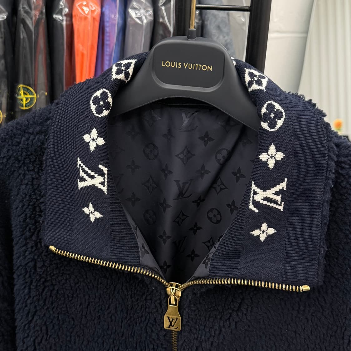 [XL] 루이비통 레더패치 플리스 블루종 상품이미지6