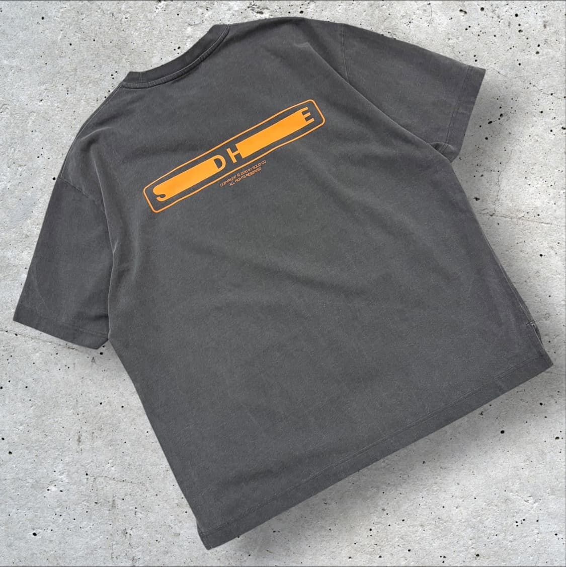 [105] 20s 솔리드옴므 워싱 그레이 반팔 티셔츠 C610 상품이미지1