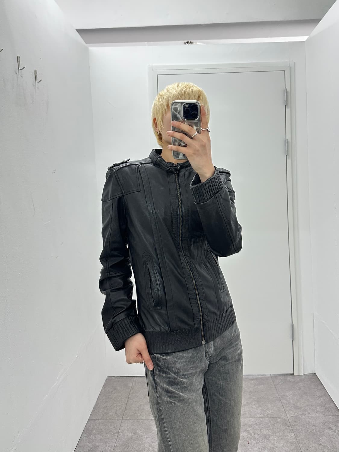 Lambskin Epaulette Ribbed Hem Jacket 상품이미지3