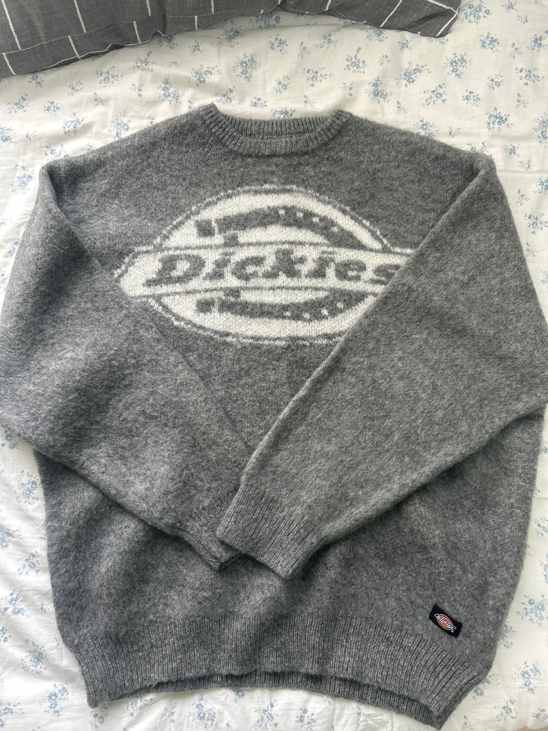 디키즈 빅로고 니트 상품이미지1