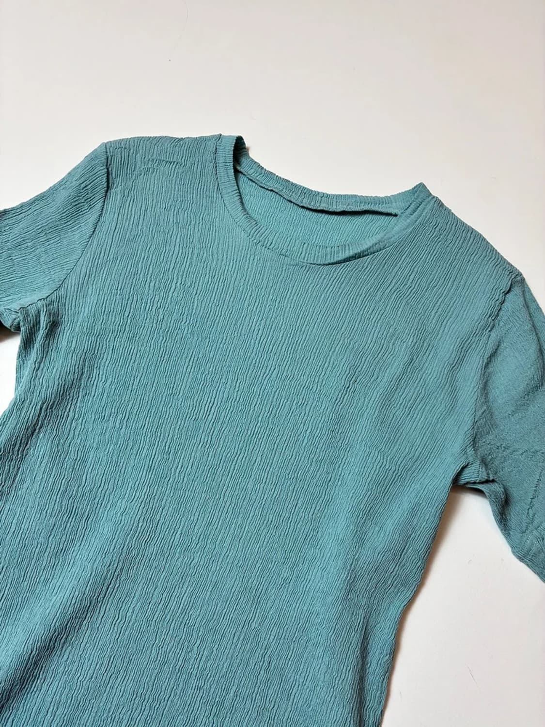 이세이미야케 20SS 지그재그 리브드 튜닉 반팔 티셔츠 PN9590 상품이미지2