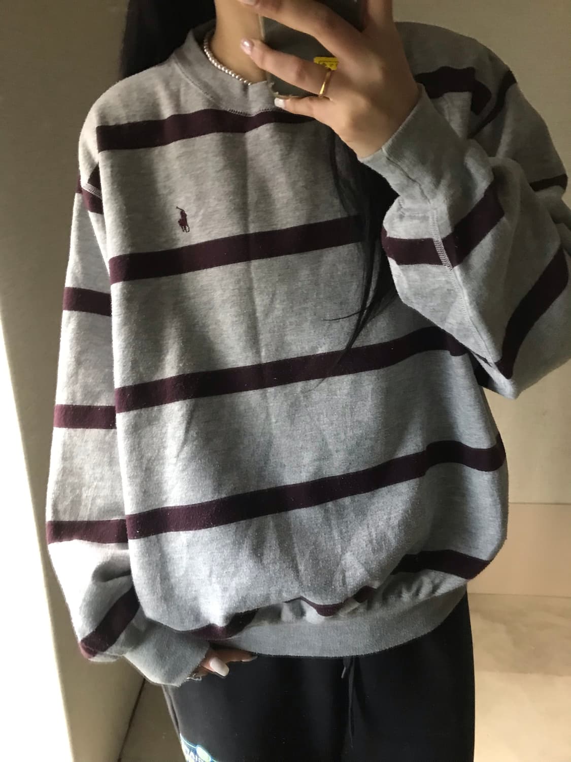 폴로 그레이 버건디 스트라이프 맨투맨 상품이미지3