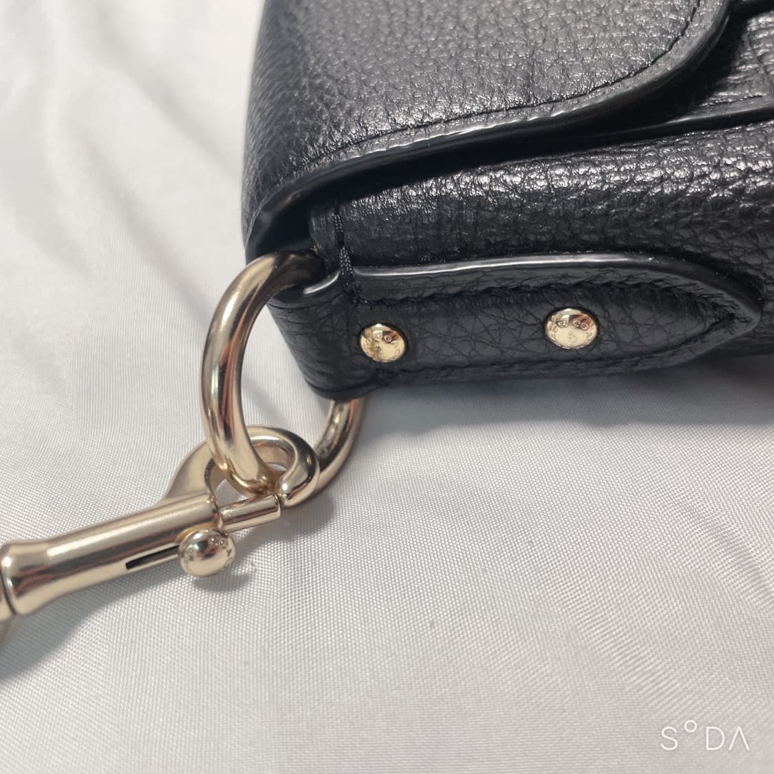 코치 미니 크로스백 블랙 상품이미지4