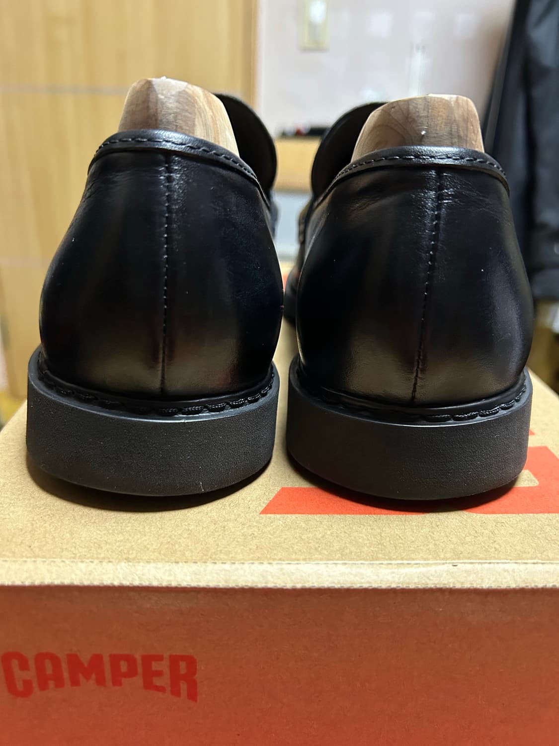 *컨디션최상*캠퍼camper뉴먼 로퍼 EU41(260사이즈) 상품이미지3