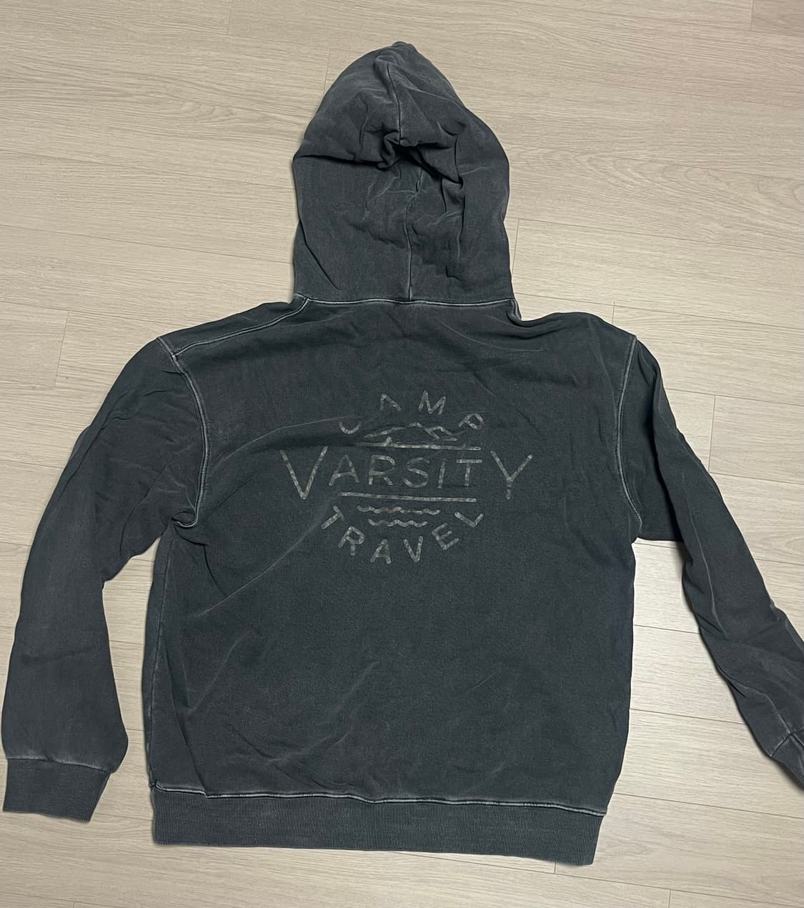 트래블 블랙차콜 워싱 후드티 상품이미지2