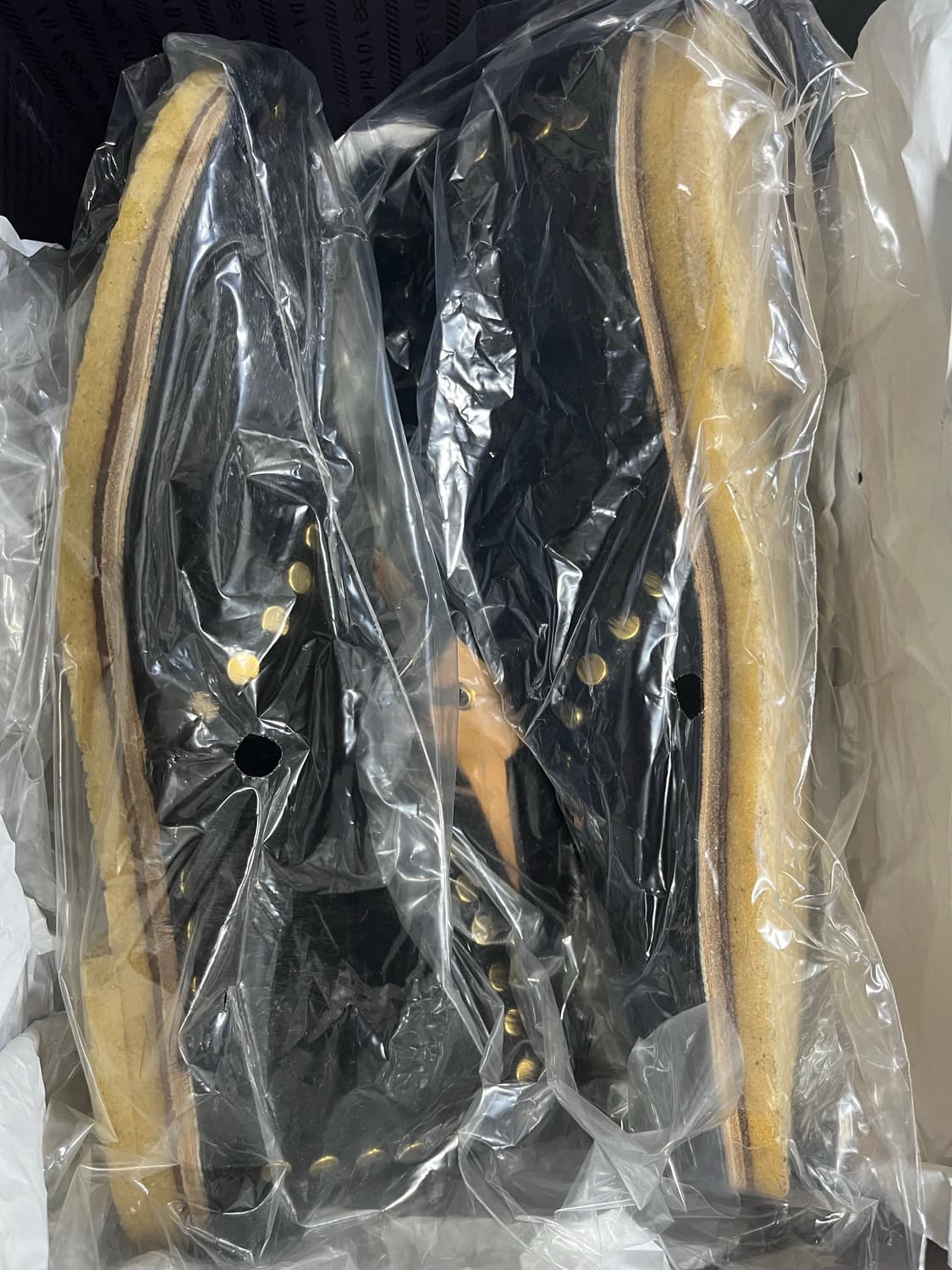 프라다 17 FW 스터드 퍼 부츠 상품이미지2