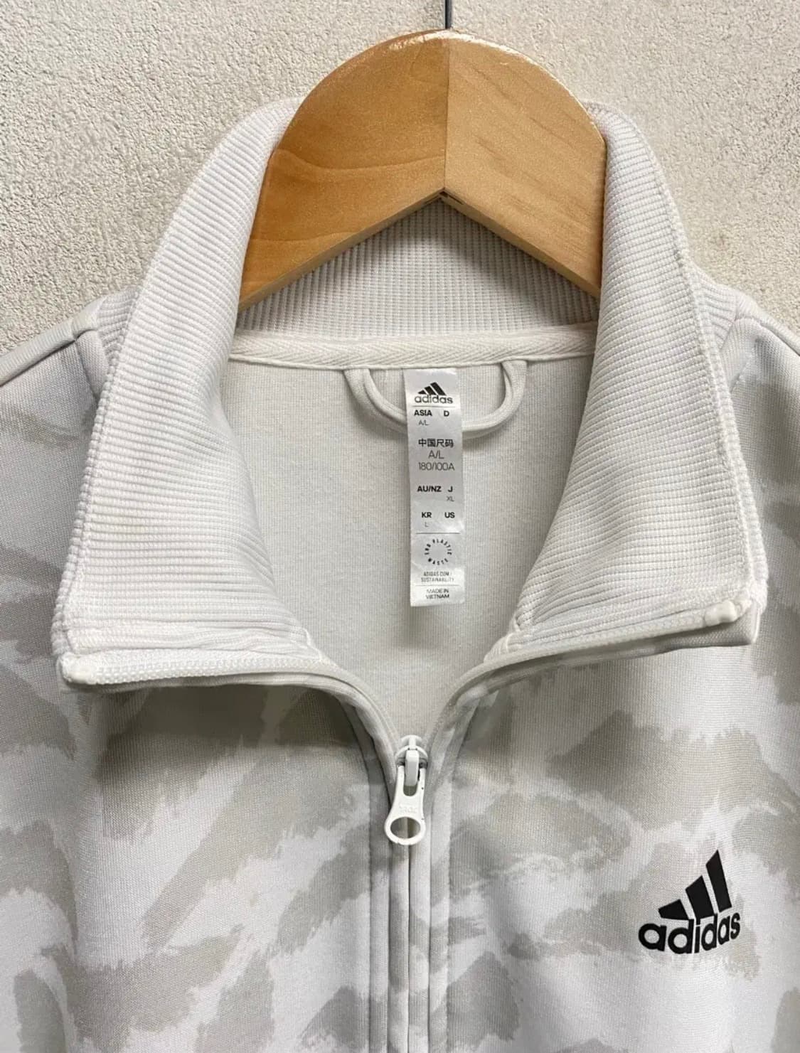 아디다스 희귀 화이트 무늬 트랙탑 L 상품이미지6