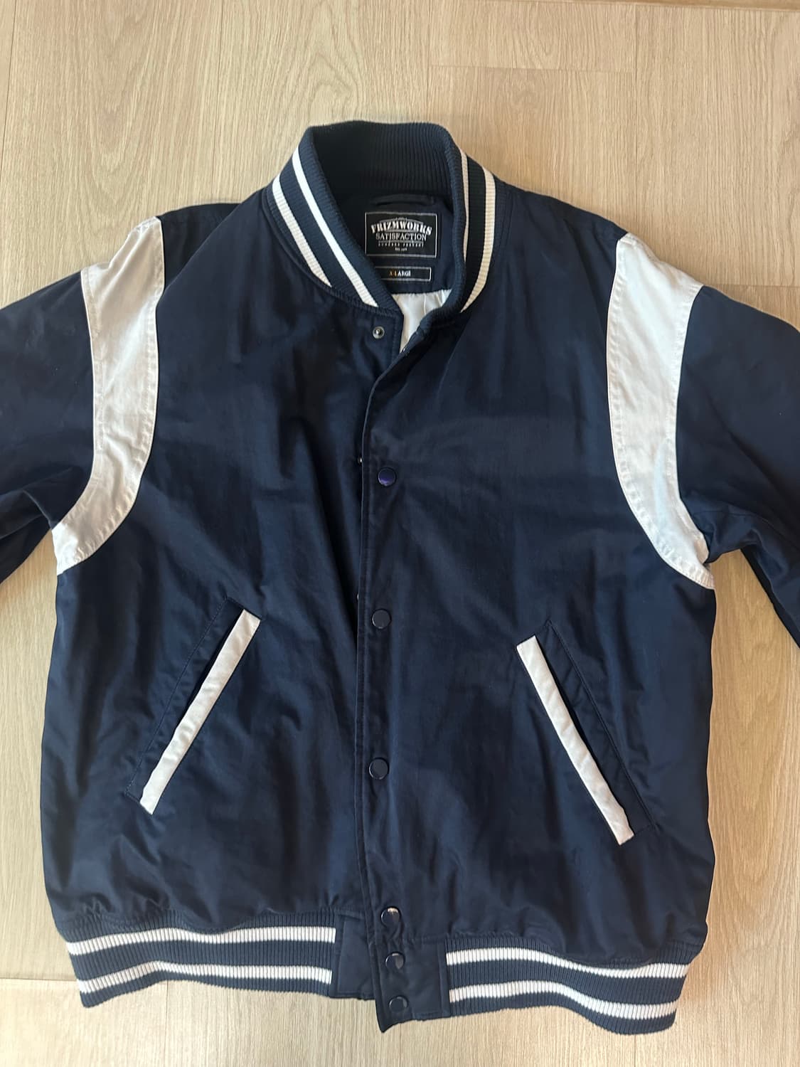 프리즘웍스 바시티 자켓 XL 상품이미지2